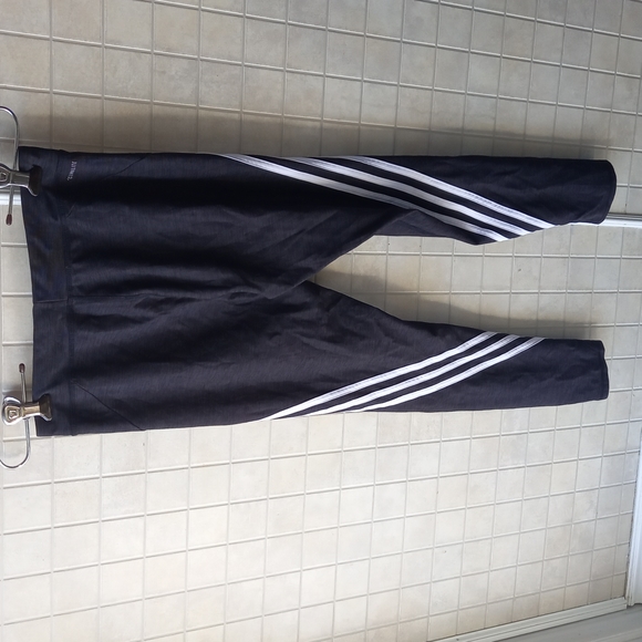 Adidas capris workout tights - Picture 2 of 4